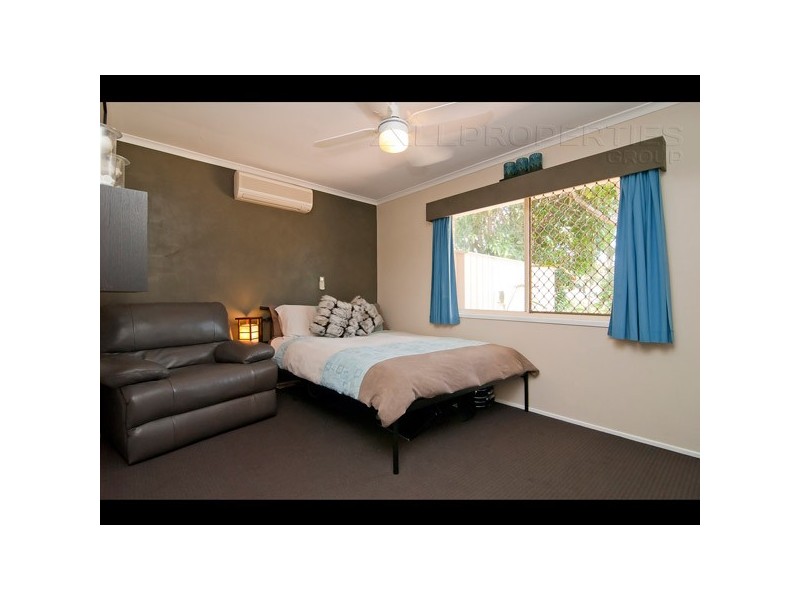 6 Radiata Place, Forest Lake QLD 4078