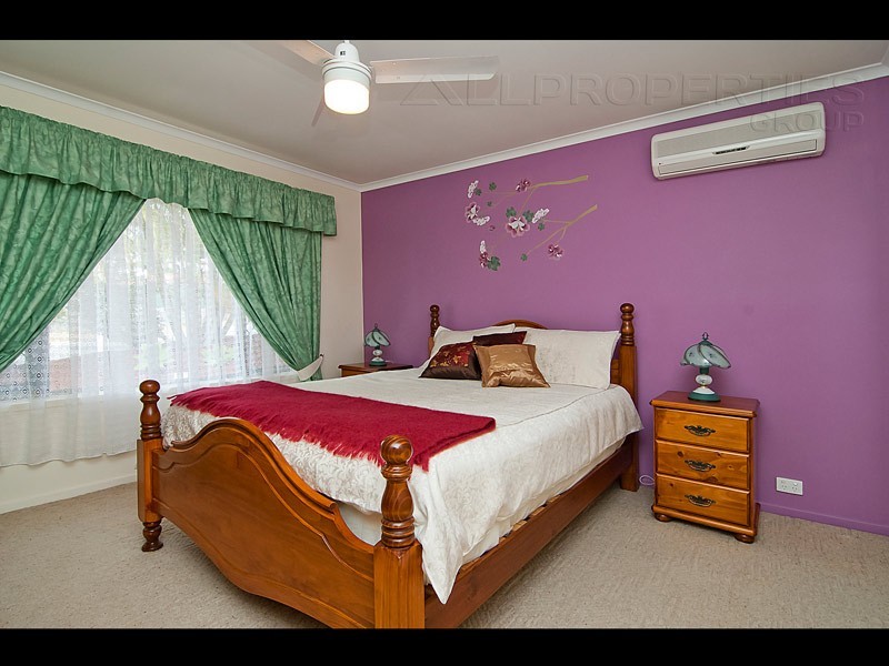 30 DORACHUS DRIVE, Regents Park QLD 4118