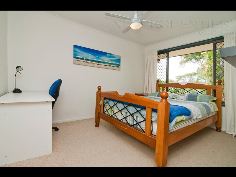 30 DORACHUS DRIVE, Regents Park QLD 4118