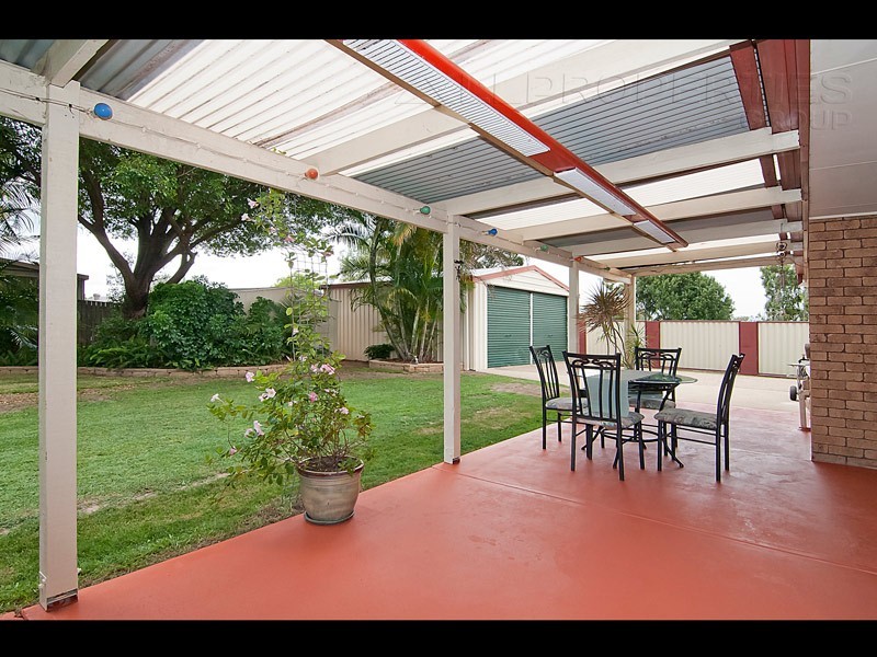30 DORACHUS DRIVE, Regents Park QLD 4118