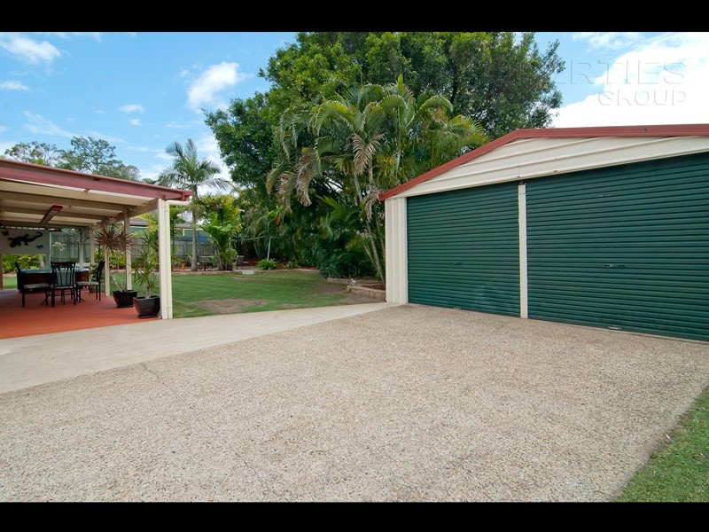 30 DORACHUS DRIVE, Regents Park QLD 4118
