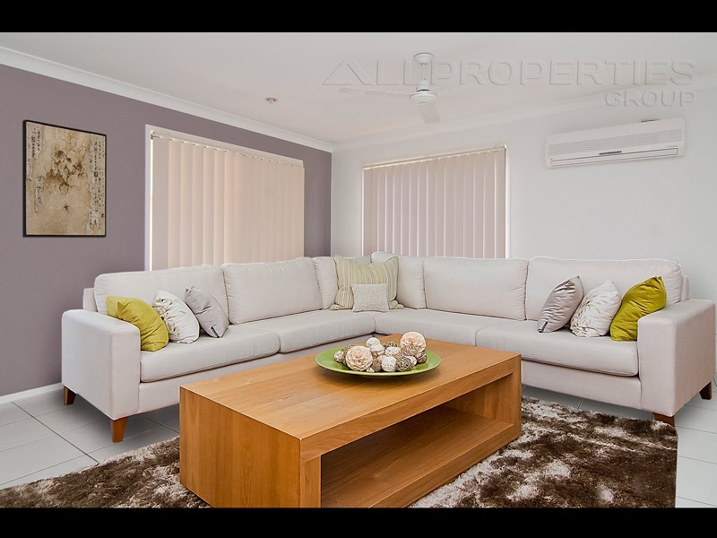 7 Mapelton Cct, Parkinson QLD 4115