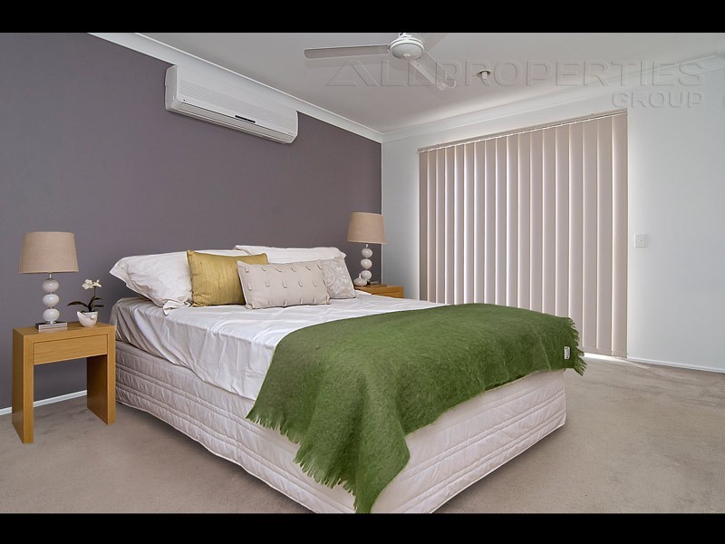 7 Mapelton Cct, Parkinson QLD 4115