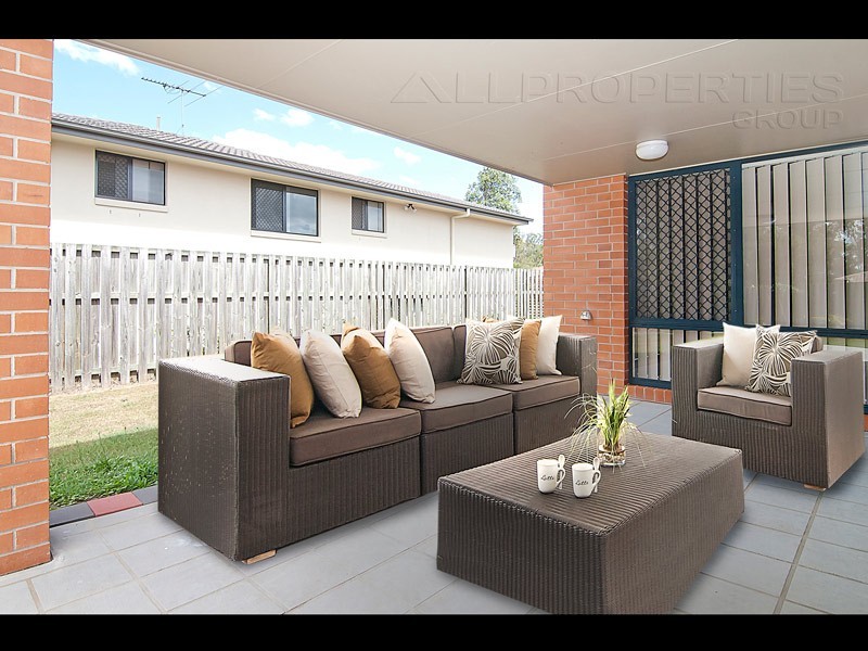 7 Mapelton Cct, Parkinson QLD 4115