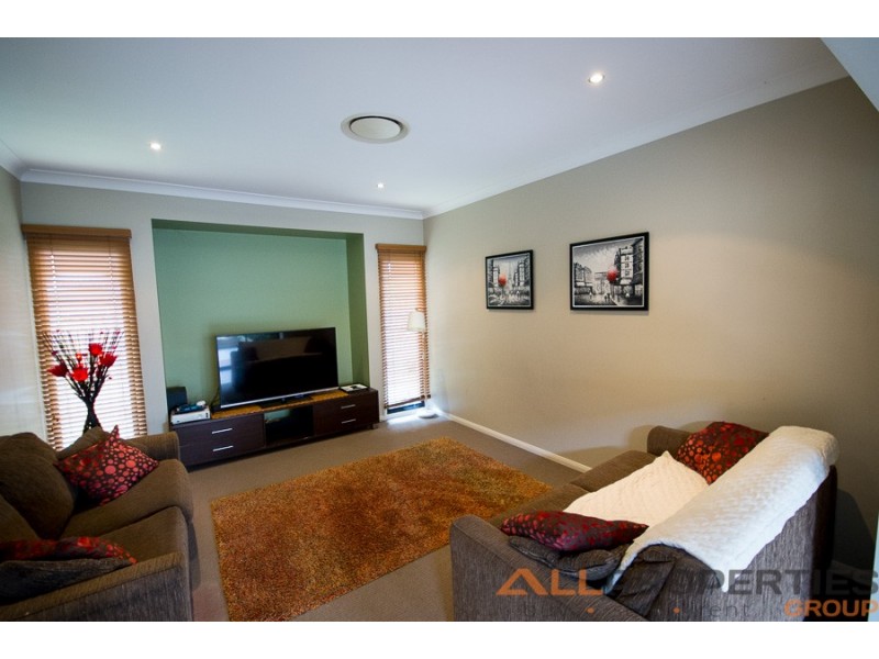 23 Paperbark Crescent, Heathwood QLD 4110