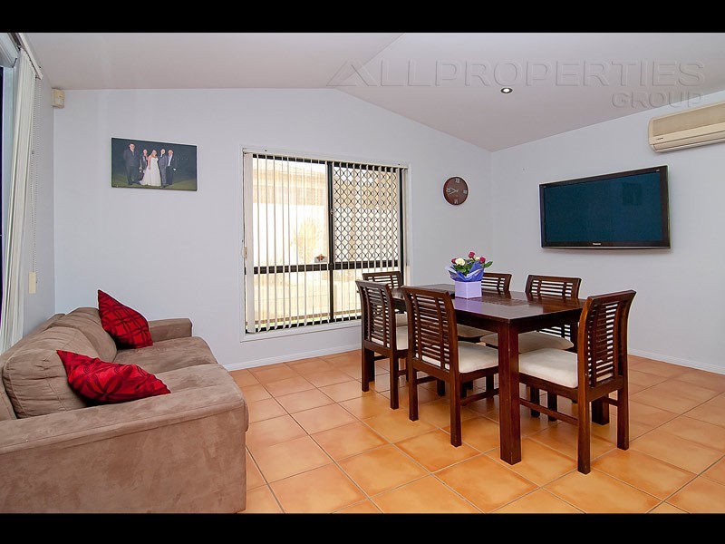 19 Blaxland Place, Drewvale QLD 4116