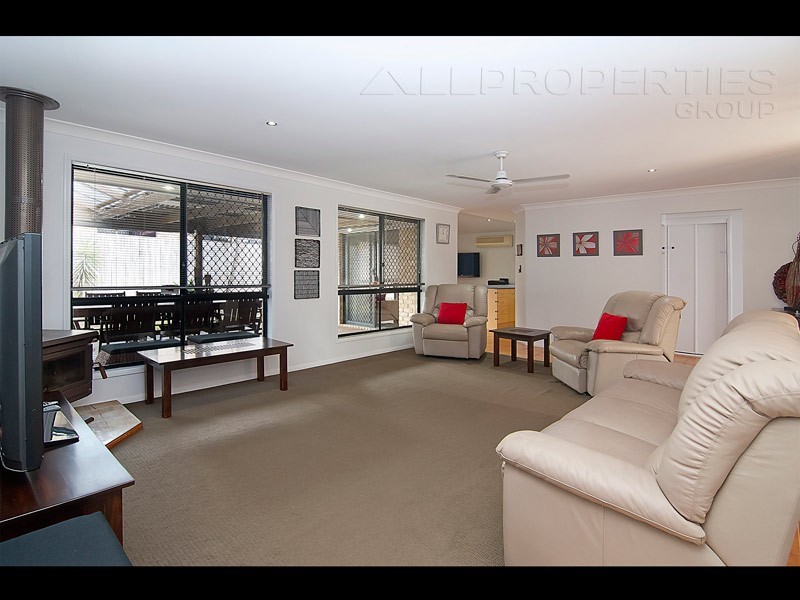 19 Blaxland Place, Drewvale QLD 4116