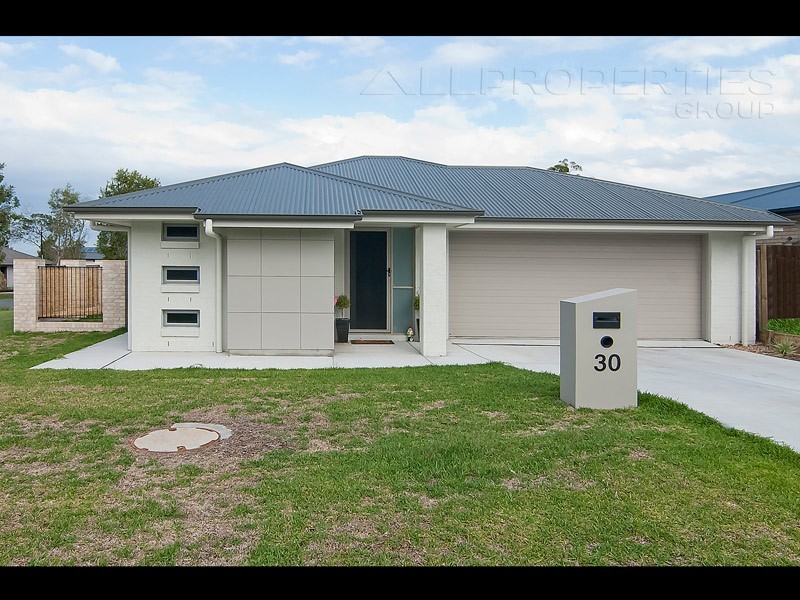 30 Juniper Street, Heathwood QLD 4110