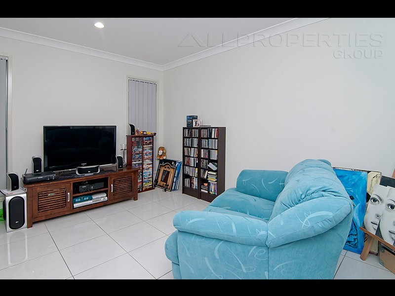 30 Juniper Street, Heathwood QLD 4110