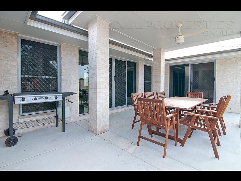 30 Juniper Street, Heathwood QLD 4110