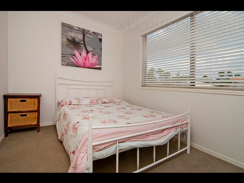 16 Seabrook Crescent, Forest Lake QLD 4078