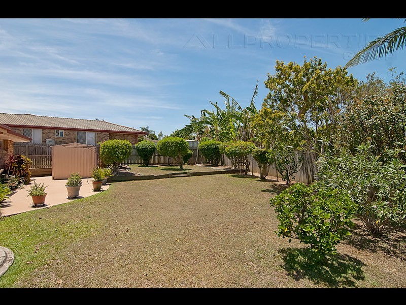 29 SOLANDRA CIRCUIT, Regents Park QLD 4118