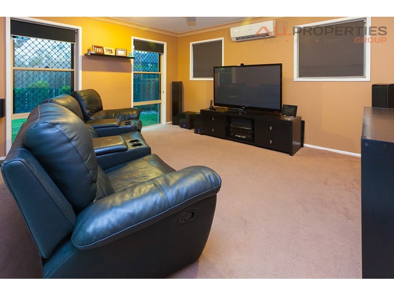 11 Weir Close, Berrinba QLD 4117