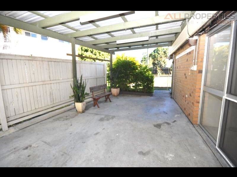 Logan Central QLD 4114