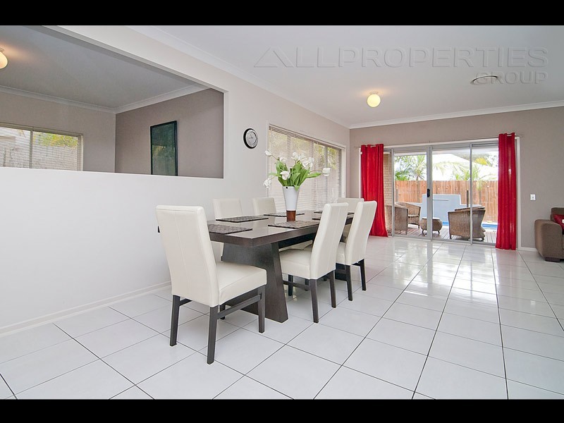 3 Tuscany Close, Forest Lake QLD 4078