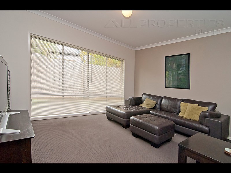 3 Tuscany Close, Forest Lake QLD 4078