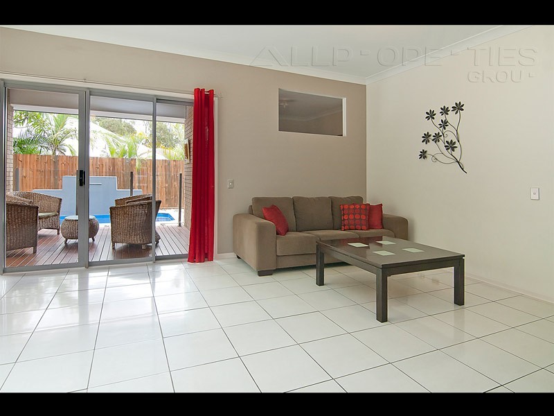 3 Tuscany Close, Forest Lake QLD 4078