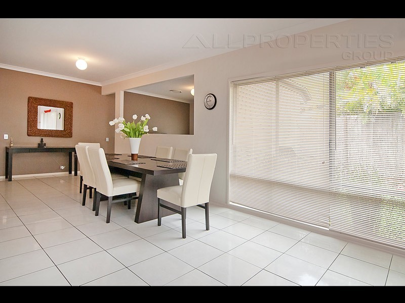 3 Tuscany Close, Forest Lake QLD 4078