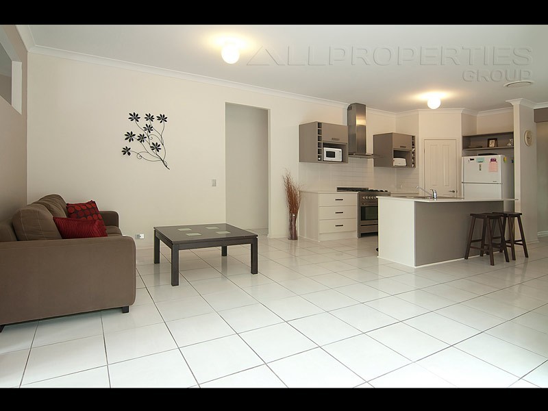 3 Tuscany Close, Forest Lake QLD 4078