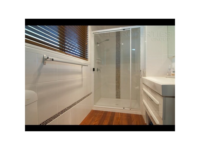 11 Le Grand Street, Macgregor QLD 4109