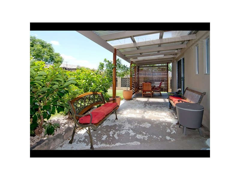 11 Le Grand Street, Macgregor QLD 4109