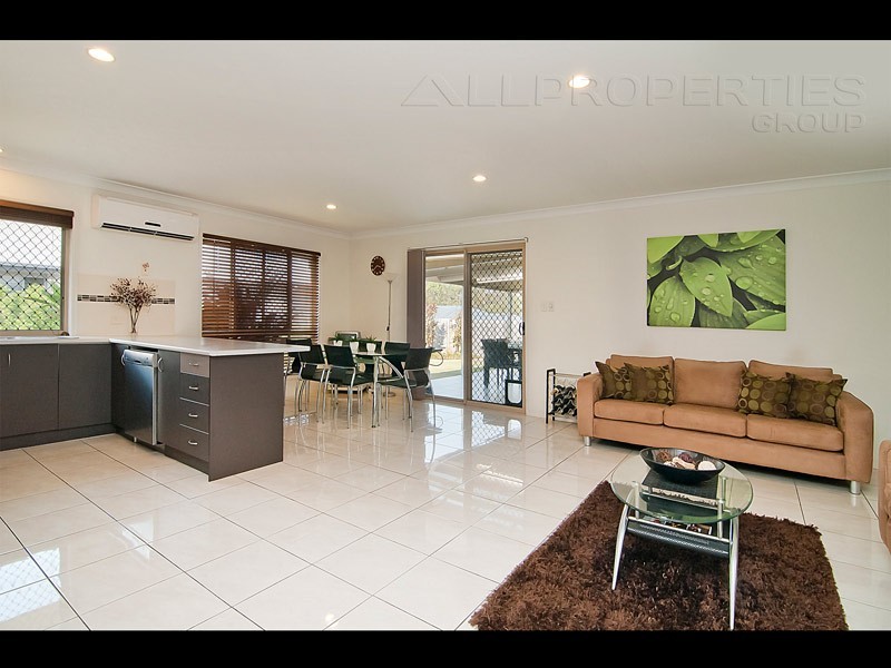 23 Randwick Place, Drewvale QLD 4116