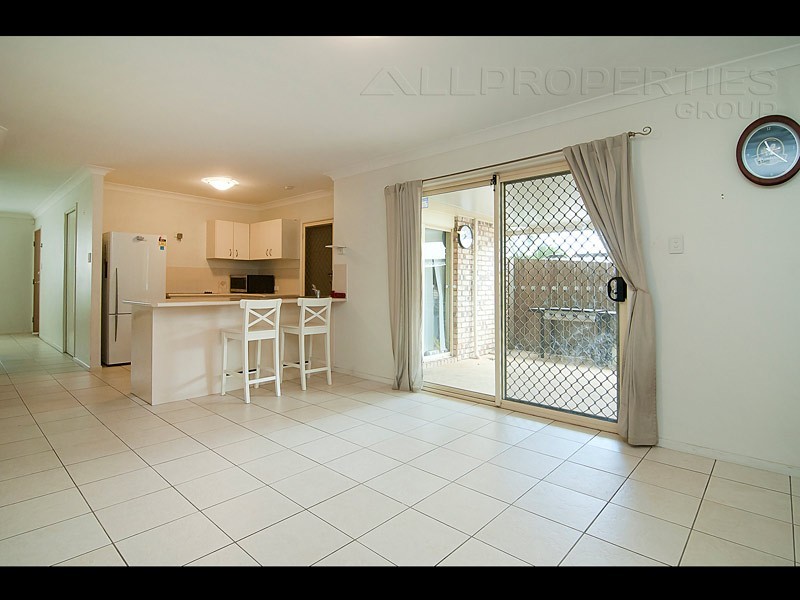 59 Flinders Cr, Forest Lake QLD 4078