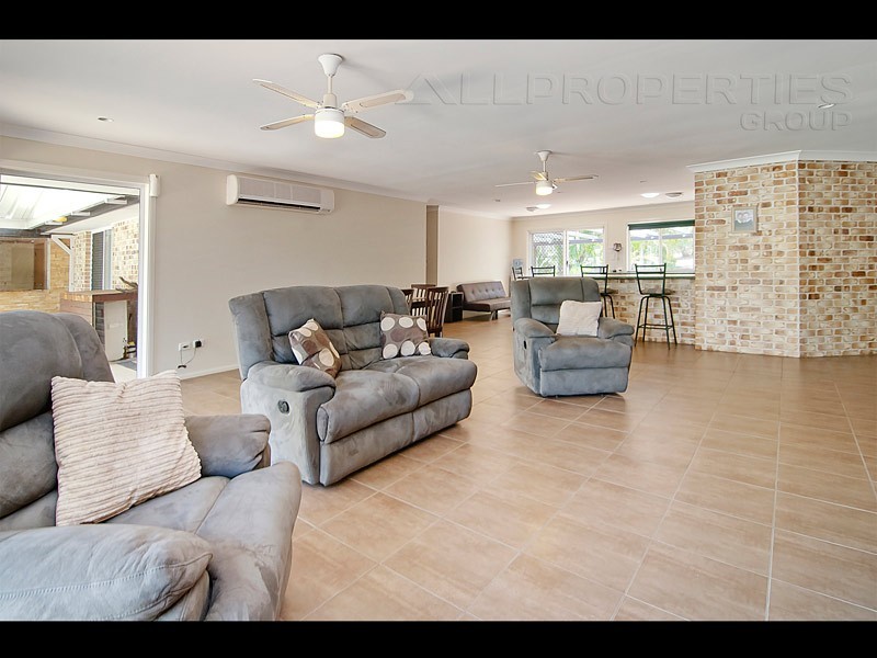 31-43 Myall Terrace, Munruben QLD 4125