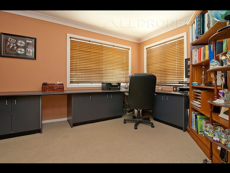 31-43 Myall Terrace, Munruben QLD 4125