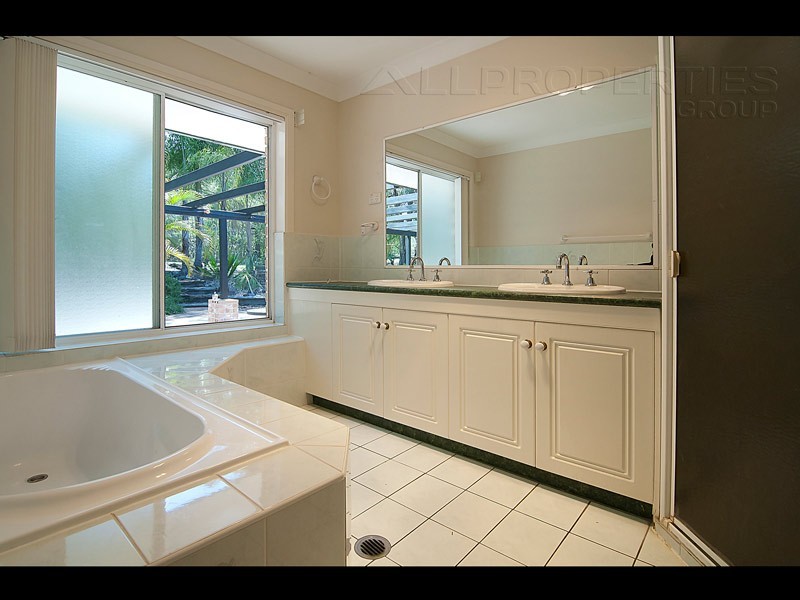 31-43 Myall Terrace, Munruben QLD 4125