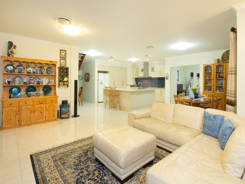 79 Injune Circuit, Calamvale QLD 4116