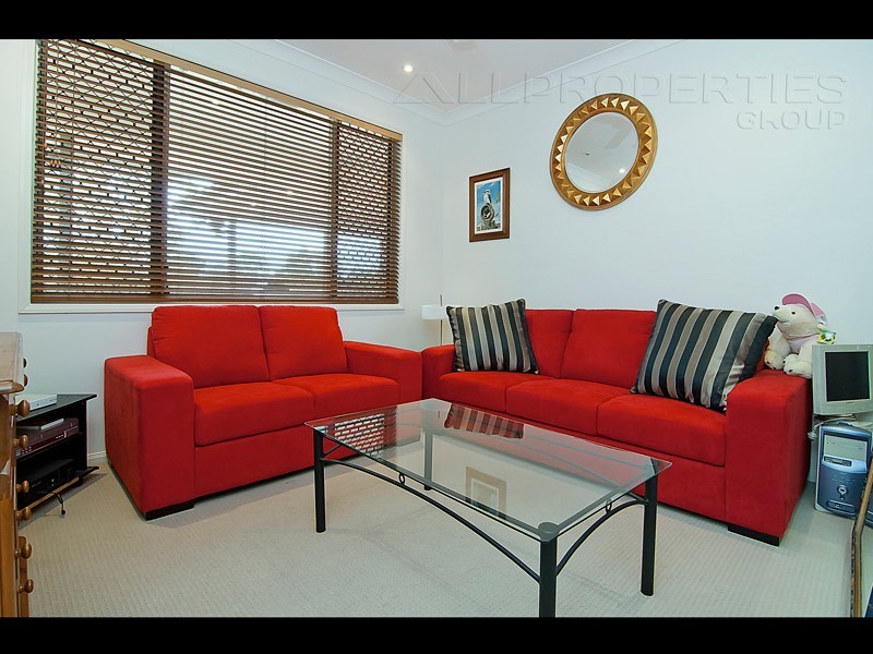 13-15 Alannon Place, Jimboomba QLD 4280