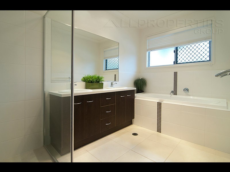 13-15 Alannon Place, Jimboomba QLD 4280