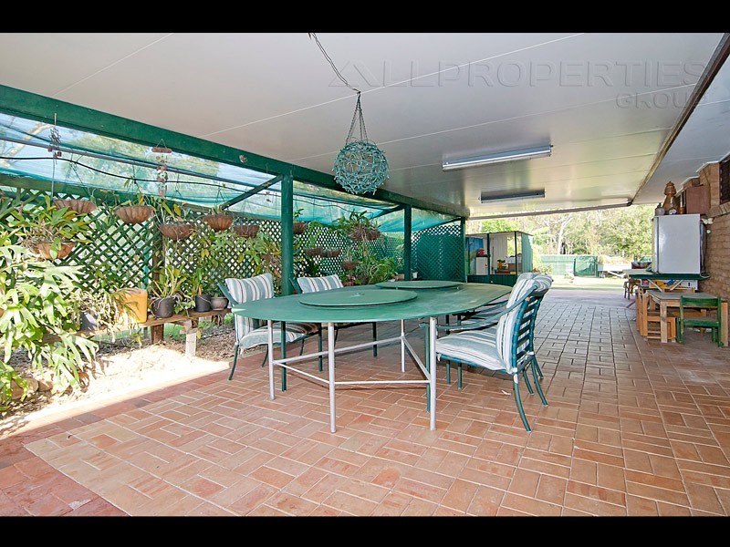 70 PARKROYAL CRES, Regents Park QLD 4118