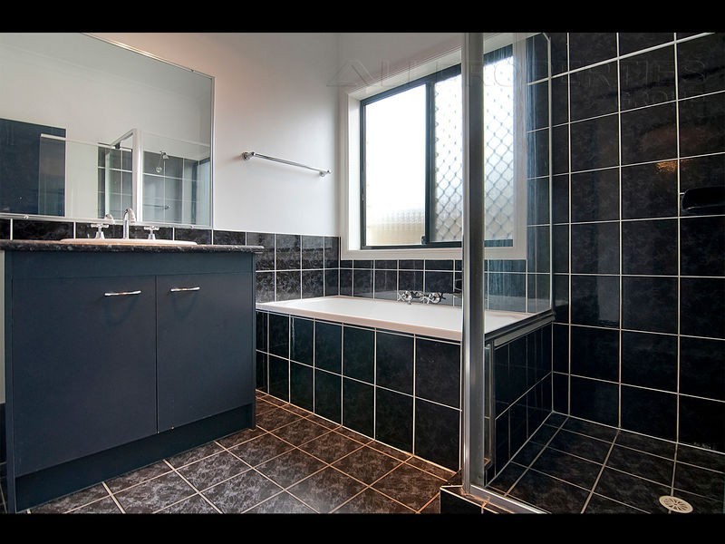 14 Harrison Cr, Forest Lake QLD 4078