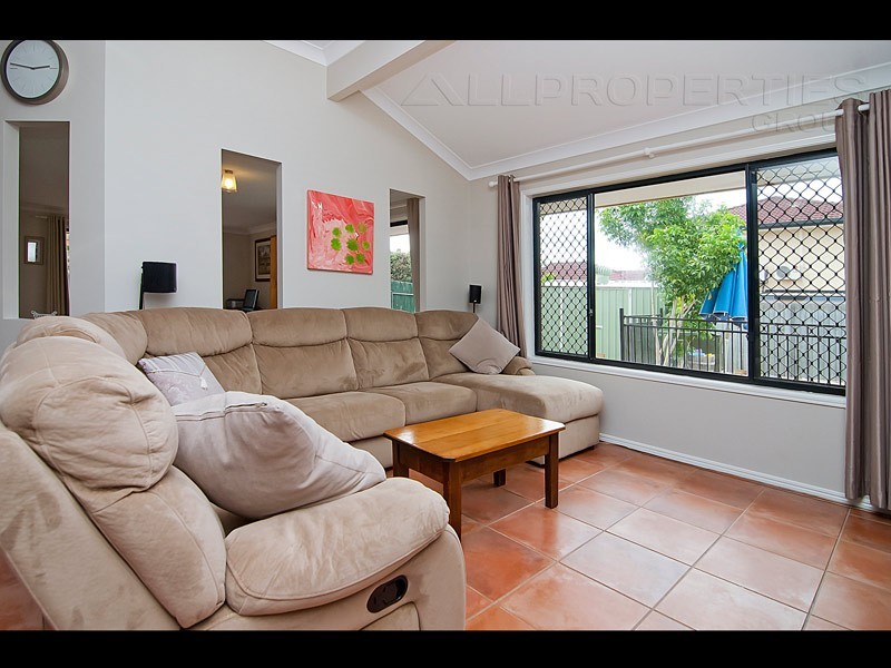 36 Dampier Crescent, Drewvale QLD 4116