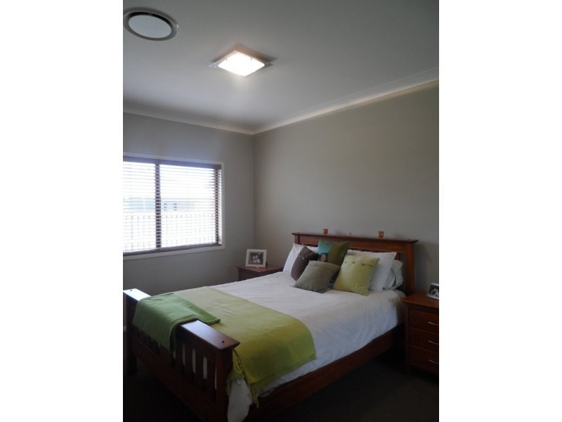 23 Paperbark Crescent, Heathwood QLD 4110