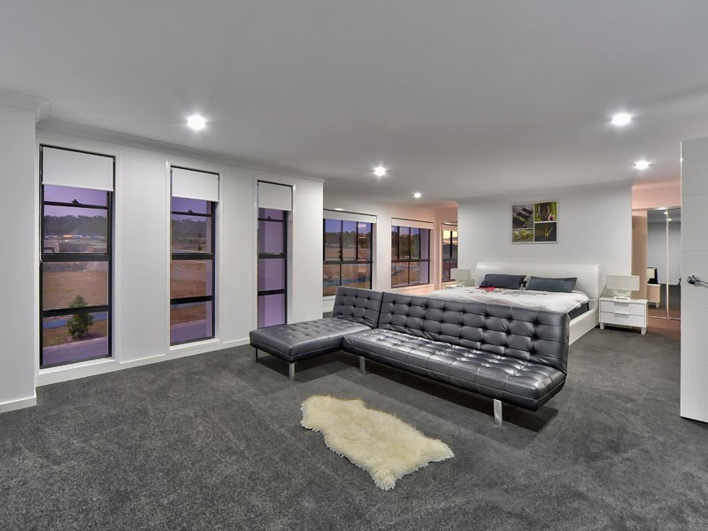 126 Hawthorn Circuit, Stretton QLD 4116