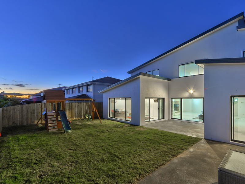126 Hawthorn Circuit, Stretton QLD 4116