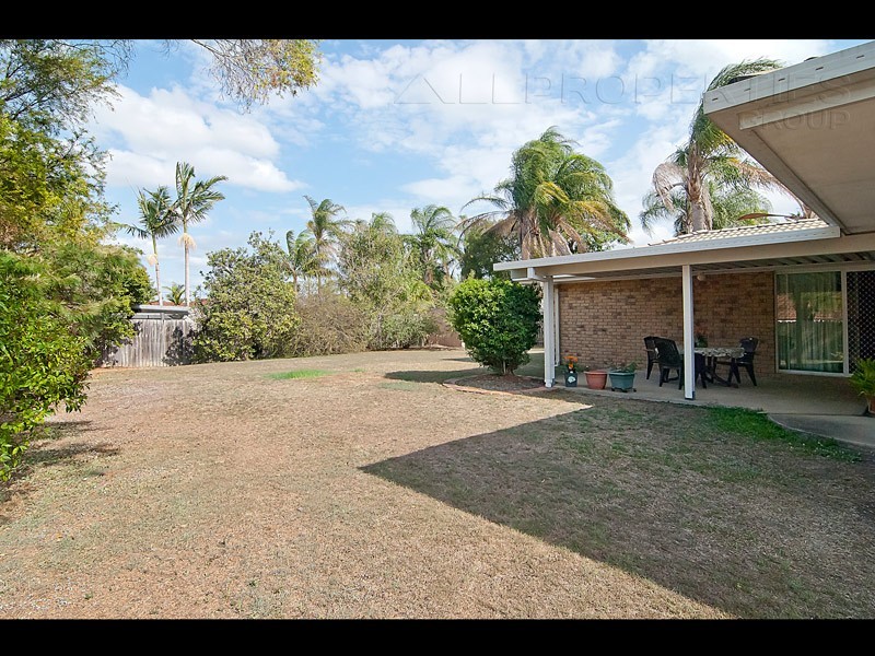 4 ARONIA COURT, Regents Park QLD 4118