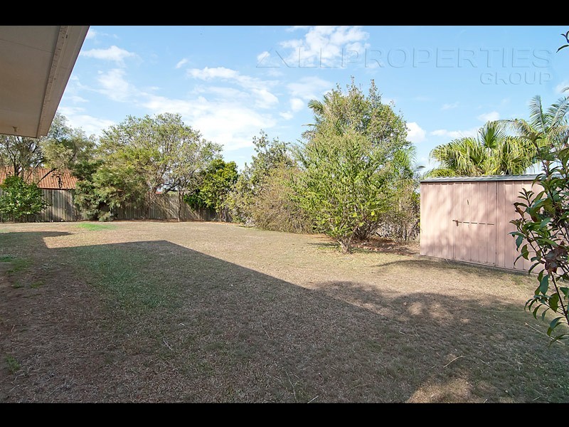 4 ARONIA COURT, Regents Park QLD 4118