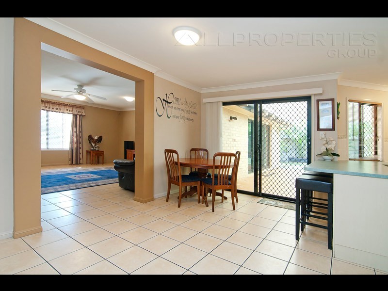 57 Cardwell St, Forest Lake QLD 4078