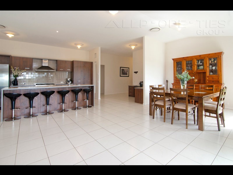 17-19 Maggie Ct, Cedar Vale QLD 4285