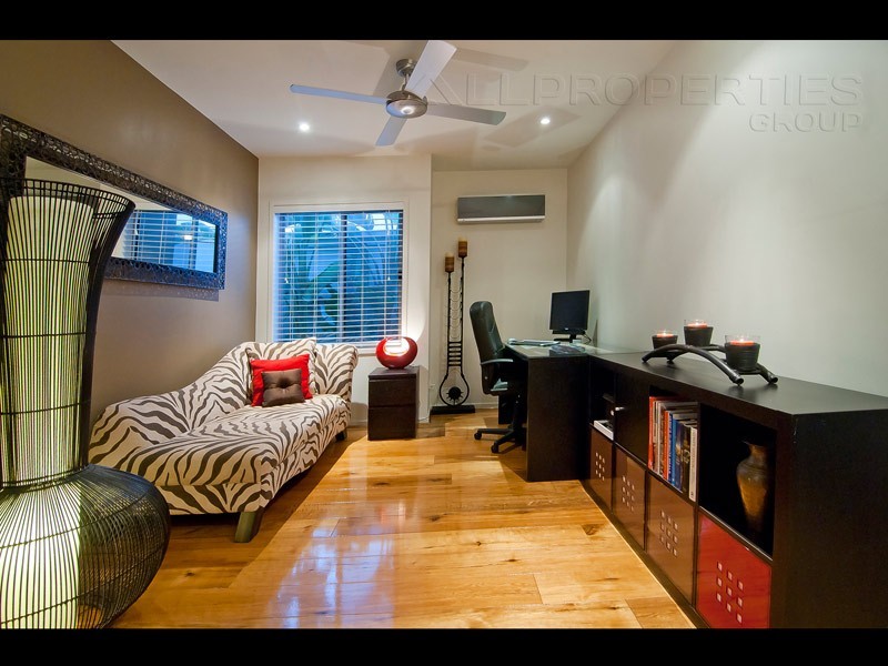 3 Tea Tree Street, Heathwood QLD 4110