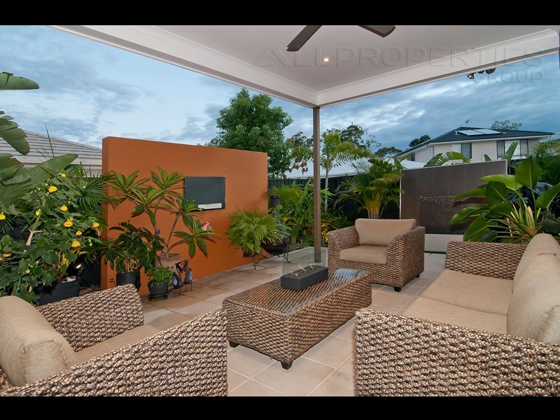 3 Tea Tree Street, Heathwood QLD 4110