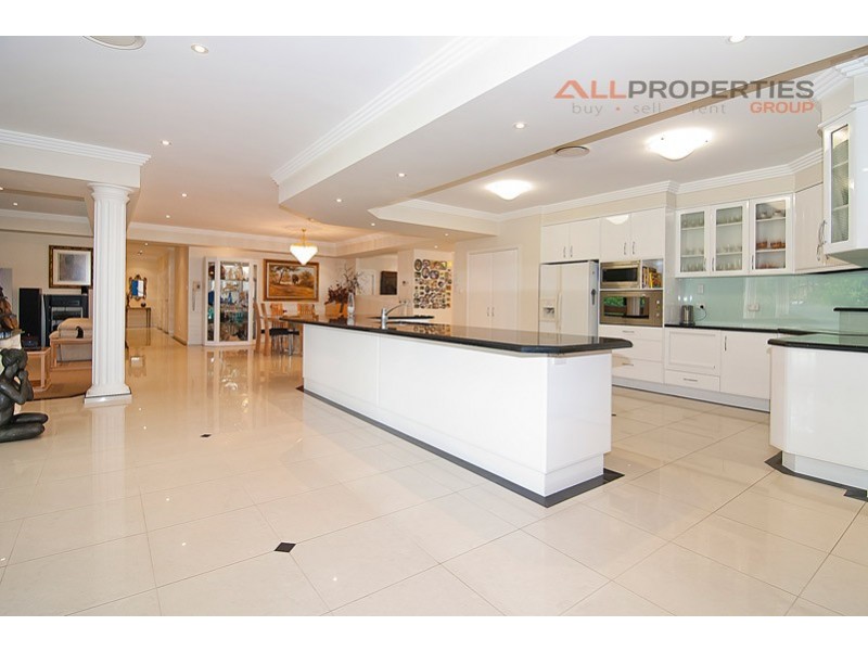 14 Feather Close, Forestdale QLD 4118