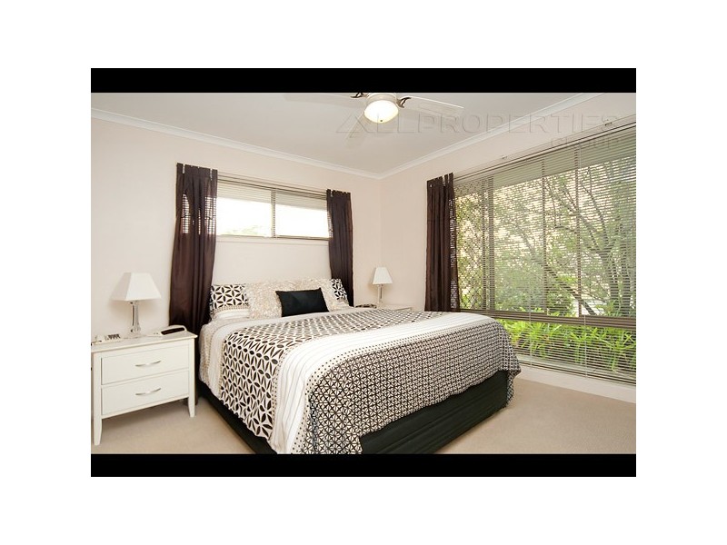 1 Owens Street, Boronia Heights QLD 4124