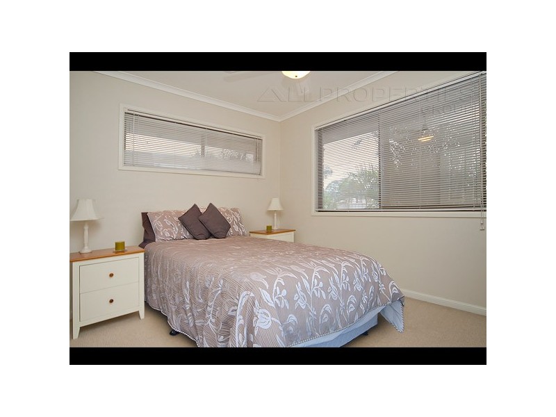 1 Owens Street, Boronia Heights QLD 4124