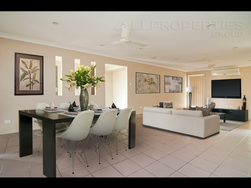 20 Blueberry Ash Court, Boronia Heights QLD 4124