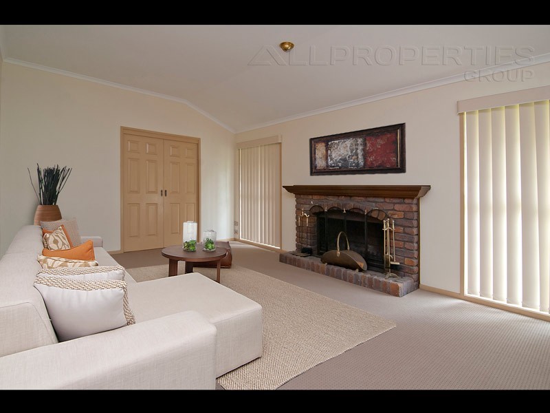 13 Kallioota St, Greenbank QLD 4124